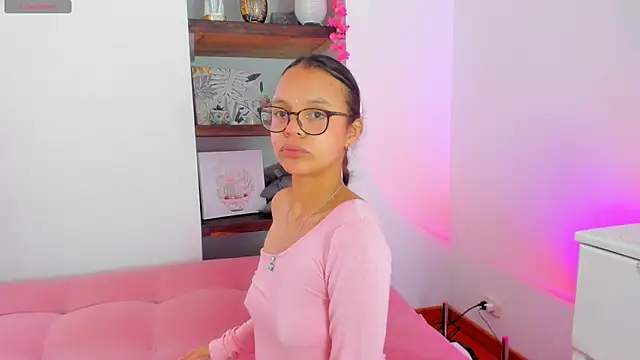 Snapshot of backdoorgalore4you chatting on November 20, 9:47 pm backdoorgalore4you online show from November 20, 9:47 pm