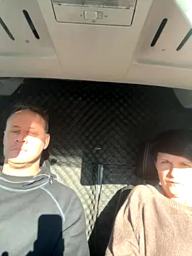 Snapshot of backdoorgalore4you chatting on November 30, 11:03 am backdoorgalore4you online show from November 30, 11:03 am