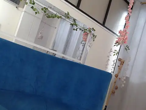 Snapshot of Anniie_miller_ chatting on November 21, 7:34 pm Anniie miller online show from November 21, 7:34 pm