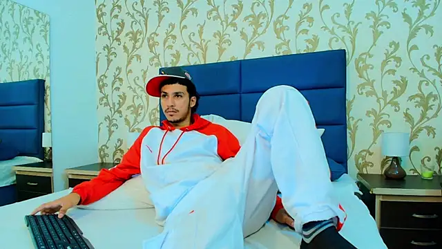 Marcus Jeron online show from November 12, 12:11 am