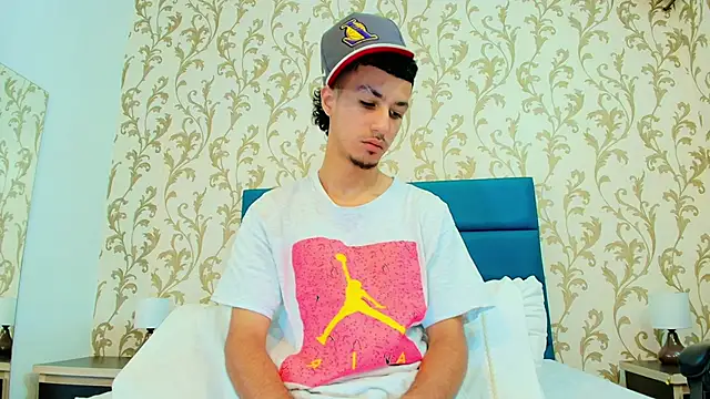 Marcus Jeron online show from November 28, 9:39 pm