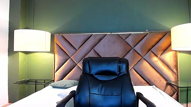 Snapshot of Marcus_Jeron chatting on June 4, 12:05 am Marcus Jeron online show from June 4, 12:05 am