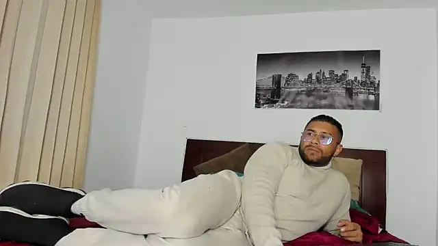 AntonyDAngelo25 online show from March 18, 2:58 am