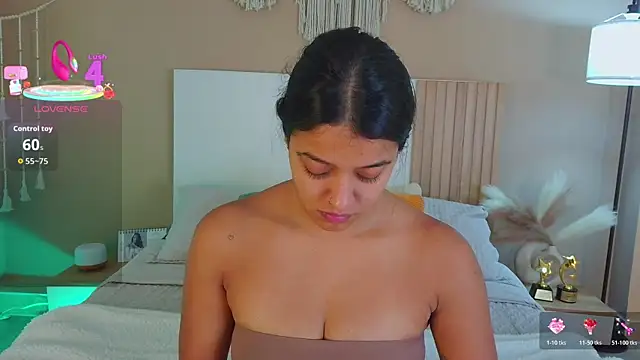 Snapshot of Camila_Bustamante chatting on July 10, 1:25 pm Camila Bustamante online show from July 10, 1:25 pm