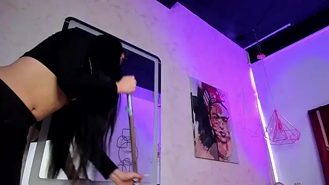 CandySays online show from February 13, 11:39 am