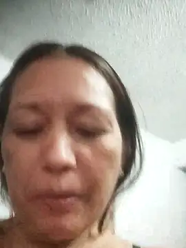 marinita13 online show from October 18, 12:35 am