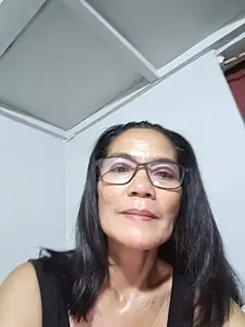 Snapshot of ImYourWoman_55 chatting on May 13, 10:49 pm ImYourWoman 55 online show from May 13, 10:49 pm