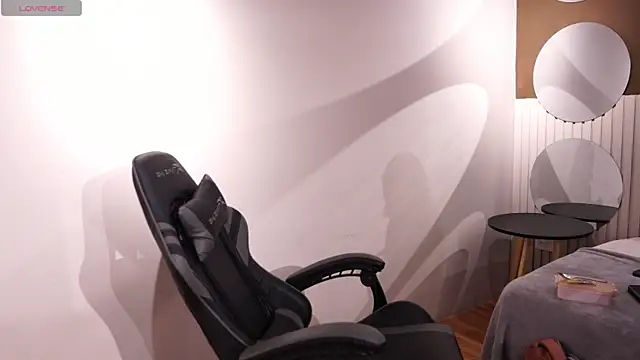 Ariaa Isabell online show from October 31, 6:53 pm