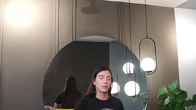 Ariaa Isabell online show from March 6, 6:37 pm