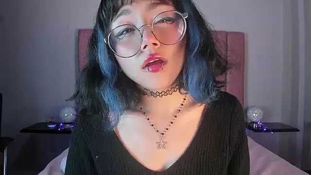 TerumiKitty online show from February 1, 8:40 pm