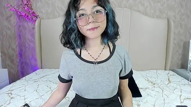 TerumiKitty online show from February 21, 8:43 pm