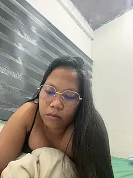 Snapshot of SpankyMyAss69 chatting on February 3, 3:28 pm SpankyMyAss69 online show from February 3, 3:28 pm