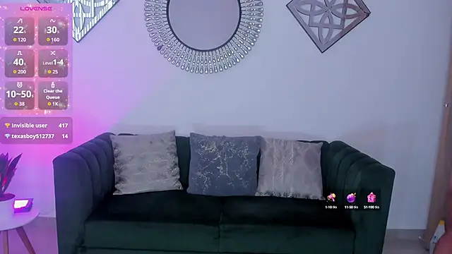 July Adams online show from September 26, 3:16 pm