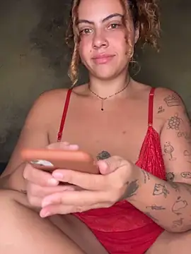 Chloe Leaozinho online show from May 17, 3:04 am