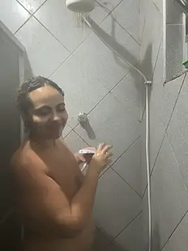 Chloe Leaozinho online show from May 27, 2:08 am