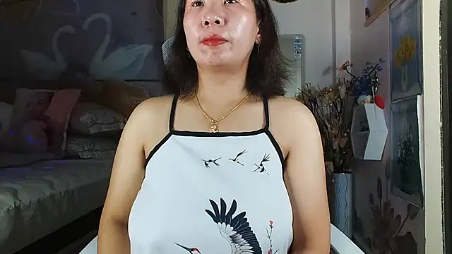 lyly asian online show from July 25, 2:14 pm