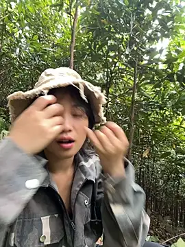 Snapshot of Phayphay77 chatting on October 27, 8:18 am Phayphay77 online show from October 27, 8:18 am