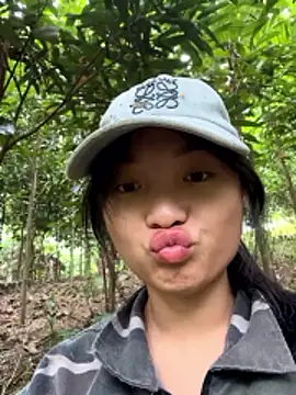 Snapshot of Phayphay77 chatting on November 17, 2:50 am Phayphay77 online show from November 17, 2:50 am