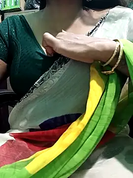 Snapshot of Bhanu-Sharma chatting on September 13, 4:23 am Bhanu-Sharma online show from September 13, 4:23 am