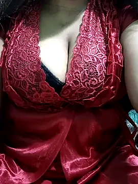 Snapshot of Bhanu-Sharma chatting on October 9, 3:15 am Bhanu-Sharma online show from October 9, 3:15 am