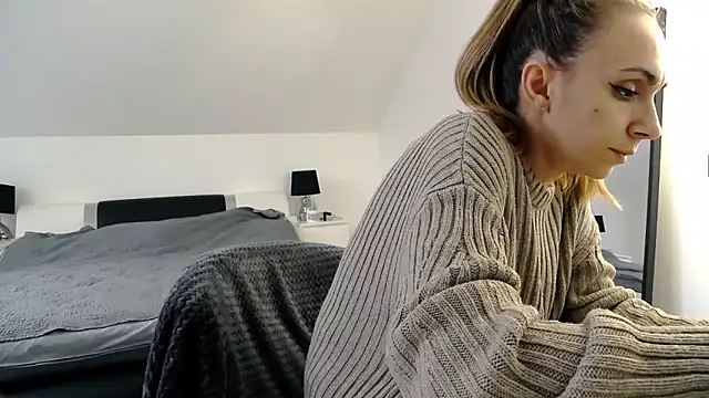 Snapshot of ArabianMalikah chatting on February 18, 8:21 am ArabianMalikah online show from February 18, 8:21 am