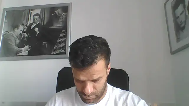 Snapshot of FROCETTO93 chatting on June 5, 6:20 am FROCETTO93 online show from June 5, 6:20 am