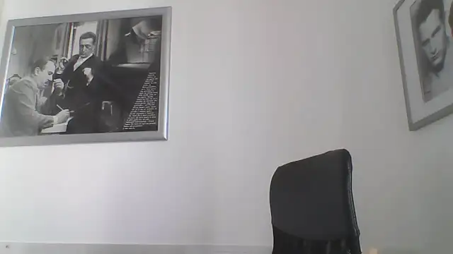 Snapshot of FROCETTO93 chatting on June 5, 6:52 am FROCETTO93 online show from June 5, 6:52 am