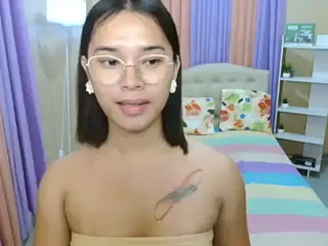 SeductiveAppleTS online show from May 4, 4:47 pm