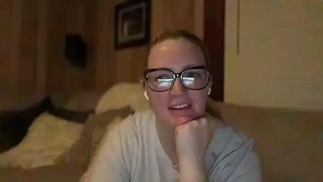 Snapshot of PefectNipz chatting on September 17, 3:41 am PefectNipz online show from September 17, 3:41 am