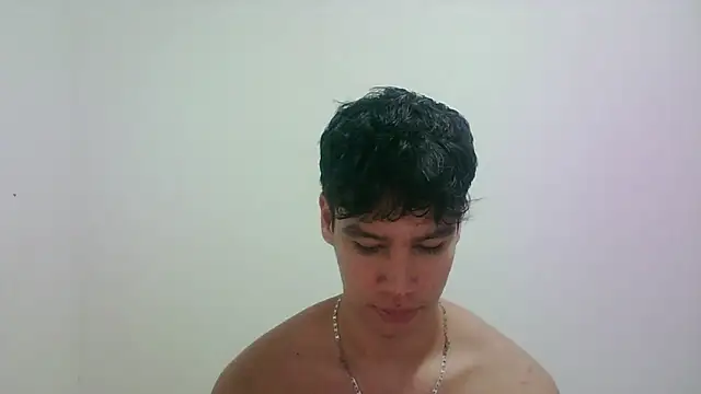 Snapshot of zeus_181 chatting on October 21, 11:49 pm zeus 181 online show from October 21, 11:49 pm