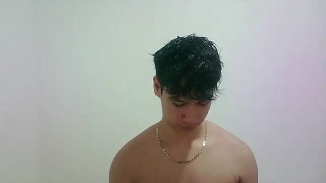 Snapshot of zeus_181 chatting on October 28, 12:47 am zeus 181 online show from October 28, 12:47 am