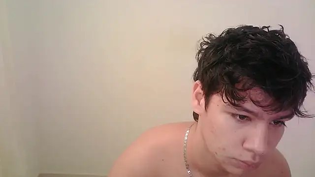 Snapshot of zeus_181 chatting on November 20, 12:49 pm zeus 181 online show from November 20, 12:49 pm