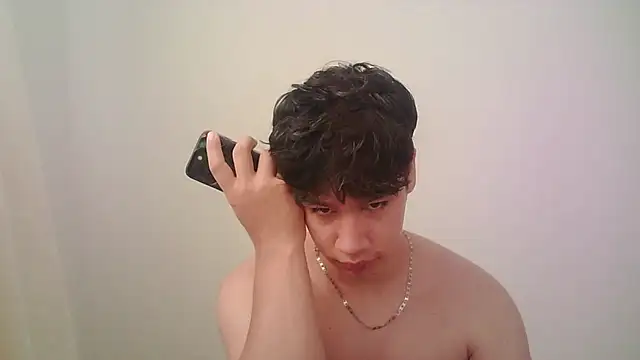 Snapshot of zeus_181 chatting on May 6, 3:06 pm zeus 181 online show from May 6, 3:06 pm
