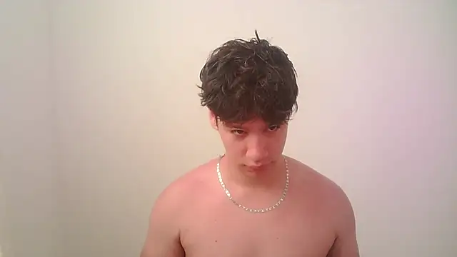 Snapshot of zeus_181 chatting on May 11, 3:51 pm zeus 181 online show from May 11, 3:51 pm