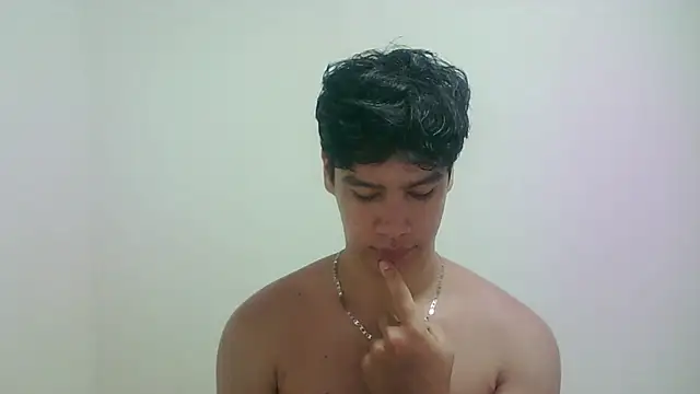 Snapshot of zeus_181 chatting on May 14, 12:17 am zeus 181 online show from May 14, 12:17 am