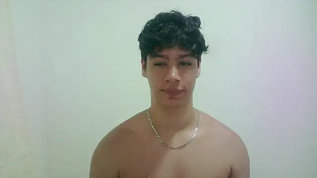 Snapshot of zeus_181 chatting on May 16, 2:19 am zeus 181 online show from May 16, 2:19 am