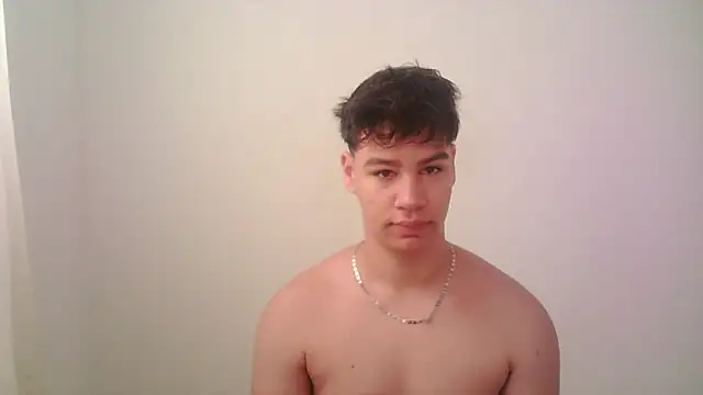 Snapshot of zeus_181 chatting on May 29, 1:31 pm zeus 181 online show from May 29, 1:31 pm