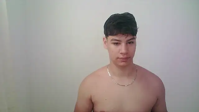 Snapshot of zeus_181 chatting on June 1, 11:56 am zeus 181 online show from June 1, 11:56 am