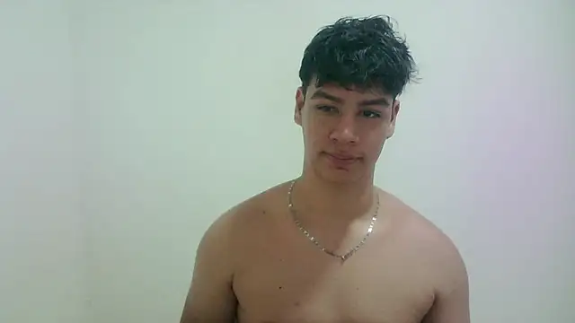 Snapshot of zeus_181 chatting on June 5, 2:51 am zeus 181 online show from June 5, 2:51 am
