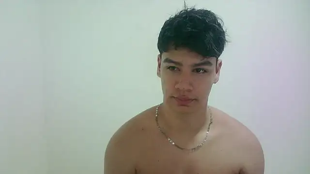 Snapshot of zeus_181 chatting on June 6, 5:12 am zeus 181 online show from June 6, 5:12 am