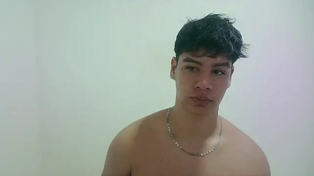 Snapshot of zeus_181 chatting on June 9, 3:18 am zeus 181 online show from June 9, 3:18 am