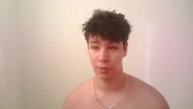 Snapshot of zeus_181 chatting on July 1, 9:36 pm zeus 181 online show from July 1, 9:36 pm