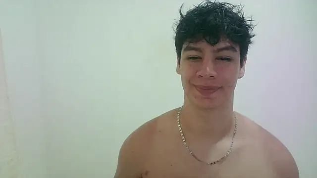 Snapshot of zeus_181 chatting on July 8, 10:58 pm zeus 181 online show from July 8, 10:58 pm