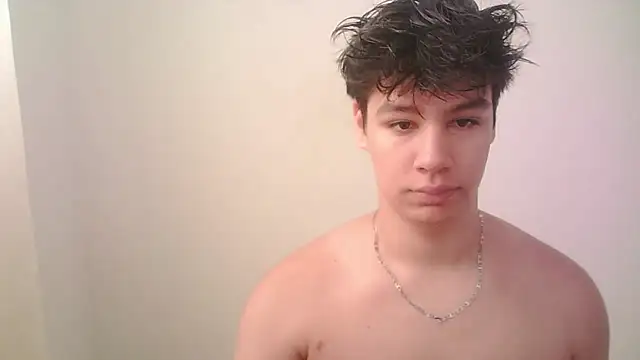 Snapshot of zeus_181 chatting on July 10, 7:49 pm zeus 181 online show from July 10, 7:49 pm