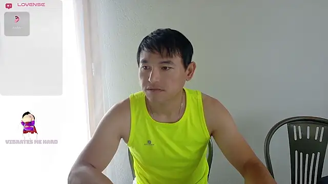 Snapshot of AsianBoy_WhiteDaddy chatting on June 10, 5:28 am AsianBoy WhiteDaddy online show from June 10, 5:28 am