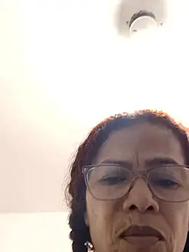 Snapshot of Merybeks chatting on May 26, 10:11 am Merybeks online show from May 26, 10:11 am