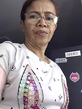 Snapshot of Merybeks chatting on June 9, 10:16 am Merybeks online show from June 9, 10:16 am