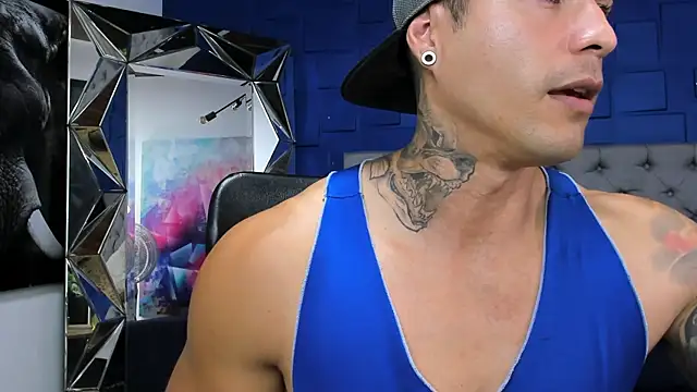 Snapshot of andres-clark92 chatting on June 9, 5:13 pm andres-clark92 online show from June 9, 5:13 pm