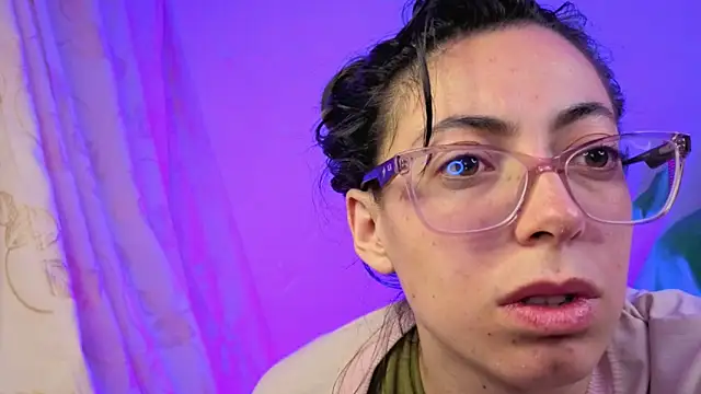 Miranda sexlove  online show from March 13, 7:09 pm