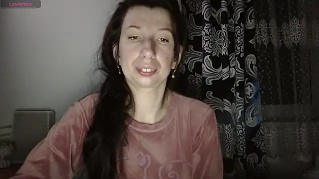 RosieHayes online show from November 28, 3:36 pm